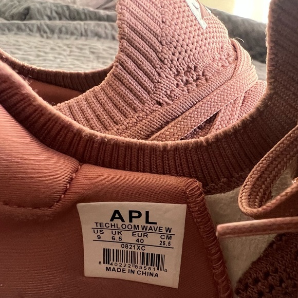 APL running lifestyle shoes - Picture 3 of 7